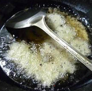 椒盐芝香锅巴的做法步骤：6