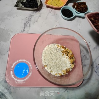 一碗香鲜四溢的腊八粥的做法步骤：4