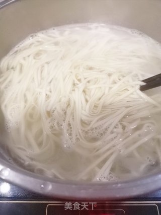 鸡蛋炒面的做法步骤：3