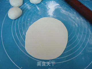 葱油饼的做法步骤：7
