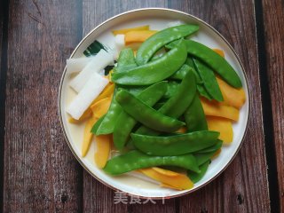 山药南瓜炒荷兰豆的做法步骤：7