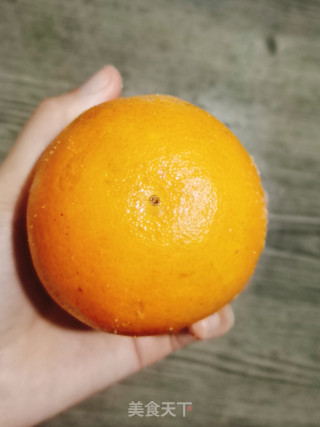 盐蒸橙子的做法步骤：1