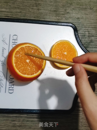 盐蒸橙子的做法步骤：3