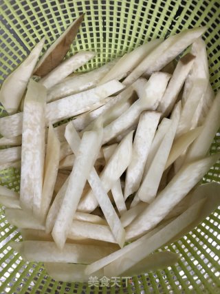 肉末杏鲍菇炒拉条子的做法步骤：2