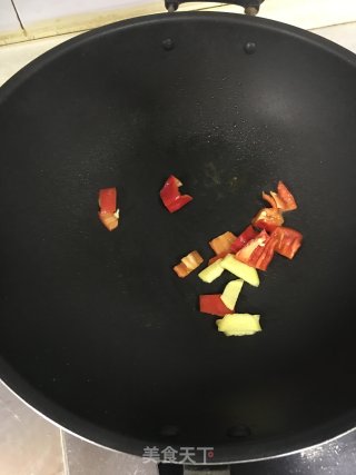 西红柿酸汤肥牛的做法步骤：7