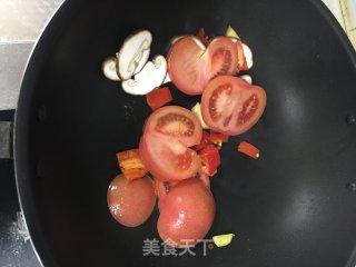 西红柿酸汤肥牛的做法步骤：8