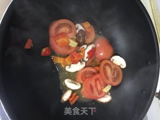 西红柿酸汤肥牛的做法步骤：9