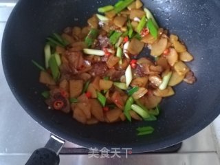 五花肉炒土豆片的做法步骤：8