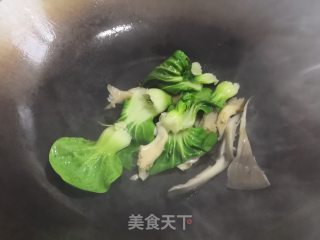 白菜鸡蛋煮豆丝的做法步骤：3