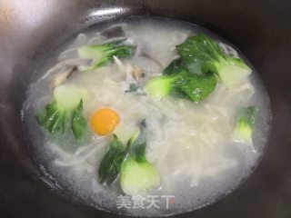 白菜鸡蛋煮豆丝的做法步骤：7