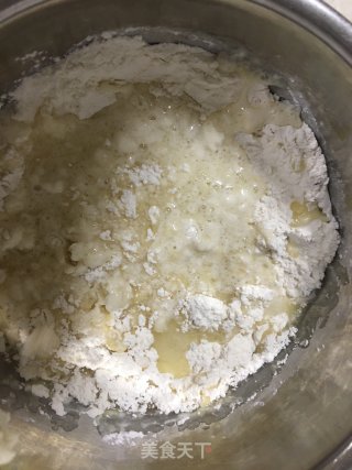 绿豆酥的做法步骤：1