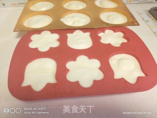 酸奶花朵小蛋糕的做法步骤：8