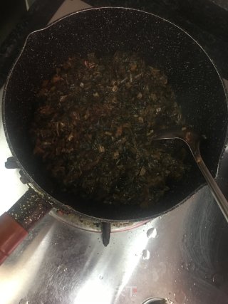 梅干菜发面饼的做法步骤：1