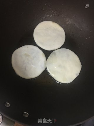 梅干菜发面饼的做法步骤：10