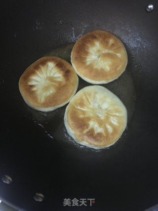 梅干菜发面饼的做法步骤：11