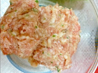 平菇豆腐辣煲的做法步骤：1