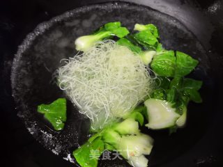 白菜鸡蛋粉丝的做法步骤：3