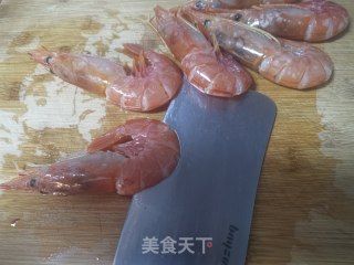 番茄汁大虾的做法步骤：1