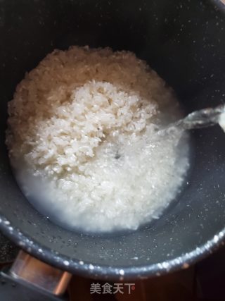 腊肠煲仔饭的做法步骤：4