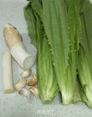 蚝油杏鲍菇油麦菜的做法步骤：1