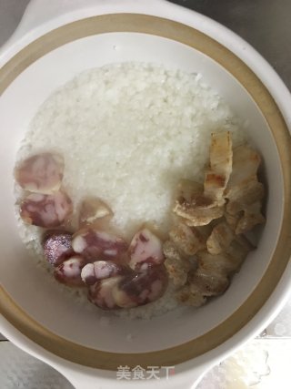 五花肉香肠煲仔饭的做法步骤：8