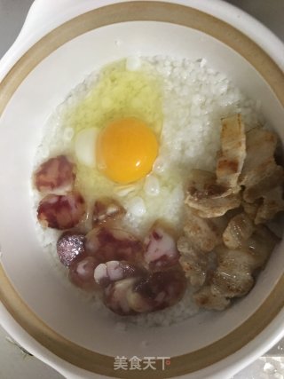 五花肉香肠煲仔饭的做法步骤：9