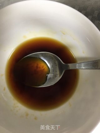 五花肉香肠煲仔饭的做法步骤：11