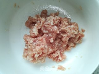 剁椒肉末蒸豆腐的做法步骤：1