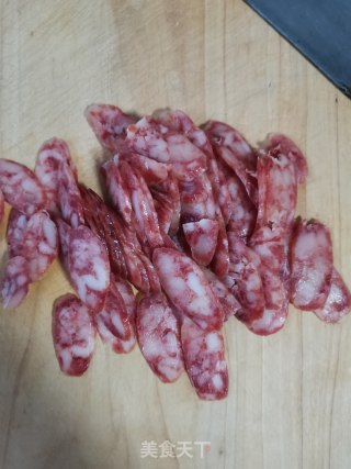 腊肠煲仔饭的做法步骤：2