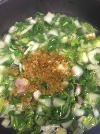 咸肉青菜年糕汤的做法步骤：7