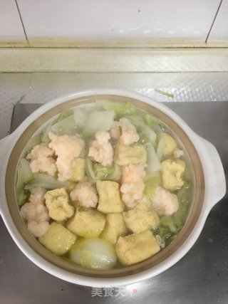 白菜虾滑豆腐果汤的做法步骤：4