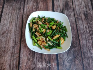 蒜毫炒鸡蛋的做法步骤：6