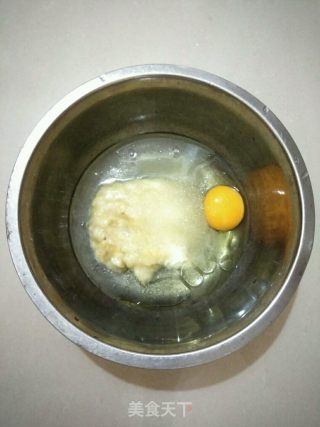 香蕉巧克力核桃蛋糕的做法步骤：4