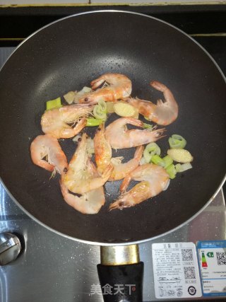 鲜虾炖豆腐的做法步骤：3