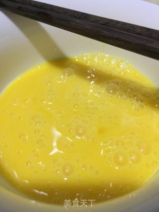 西红柿炒鸡蛋的做法步骤：3