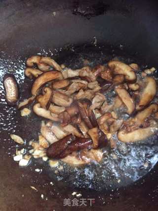 香菇肉丝面的做法步骤：5