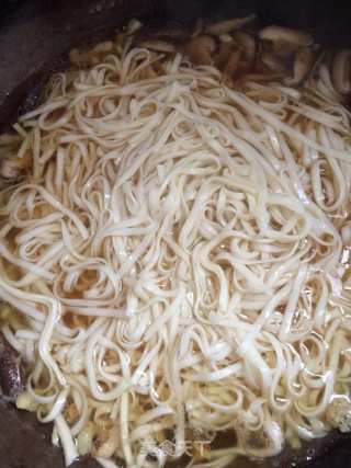 香菇肉丝面的做法步骤：7