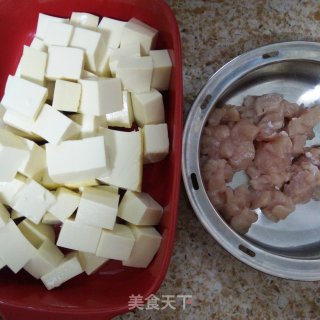 肉沫烧嫩豆腐的做法步骤：2