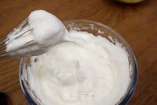 电饭煲版戚风蛋糕的做法步骤：5