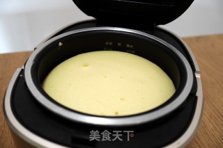 电饭煲版戚风蛋糕的做法步骤：10