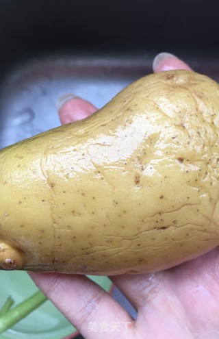 芹菜炒土豆的做法步骤：2