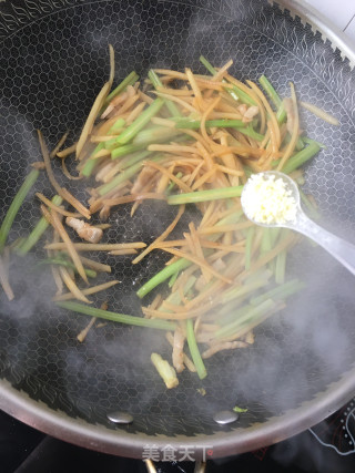 芹菜炒土豆的做法步骤：14