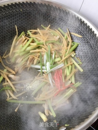 芹菜炒土豆的做法步骤：15