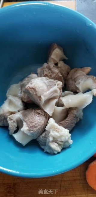 护心肉煲山药的做法步骤：2