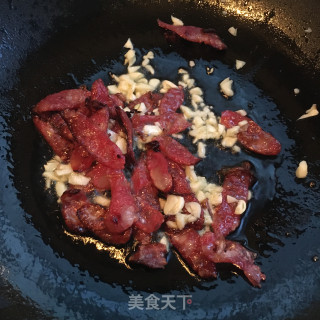 腊肠炒西芹的做法步骤：4