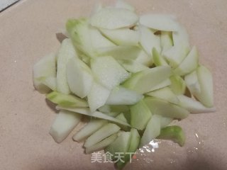 蒜蓉炒芥兰的做法步骤：2
