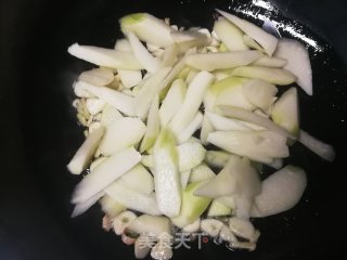 蒜蓉炒芥兰的做法步骤：5