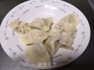 煎饺子的做法步骤：1