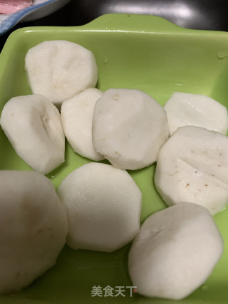 手打肉饼的做法步骤：1