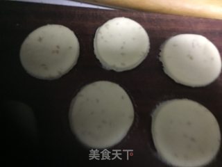 鸡蛋牛奶饼的做法步骤：4